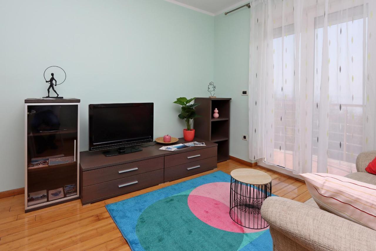 Starry Night - Smart Tv, Extra Big Bed, Big Bathtub, Private Parking, Sea View, Wifi, 2Bedrooms Volosko Ngoại thất bức ảnh