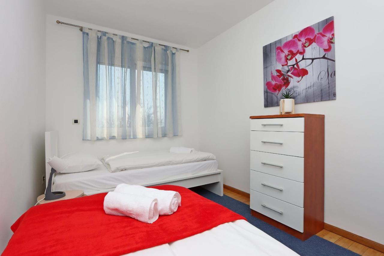 Starry Night - Smart Tv, Extra Big Bed, Big Bathtub, Private Parking, Sea View, Wifi, 2Bedrooms Volosko Ngoại thất bức ảnh
