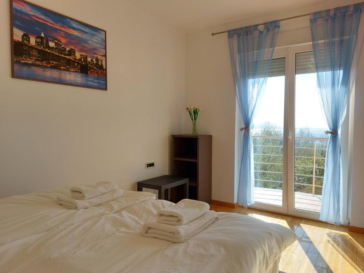 Starry Night - Smart Tv, Extra Big Bed, Big Bathtub, Private Parking, Sea View, Wifi, 2Bedrooms Volosko Ngoại thất bức ảnh